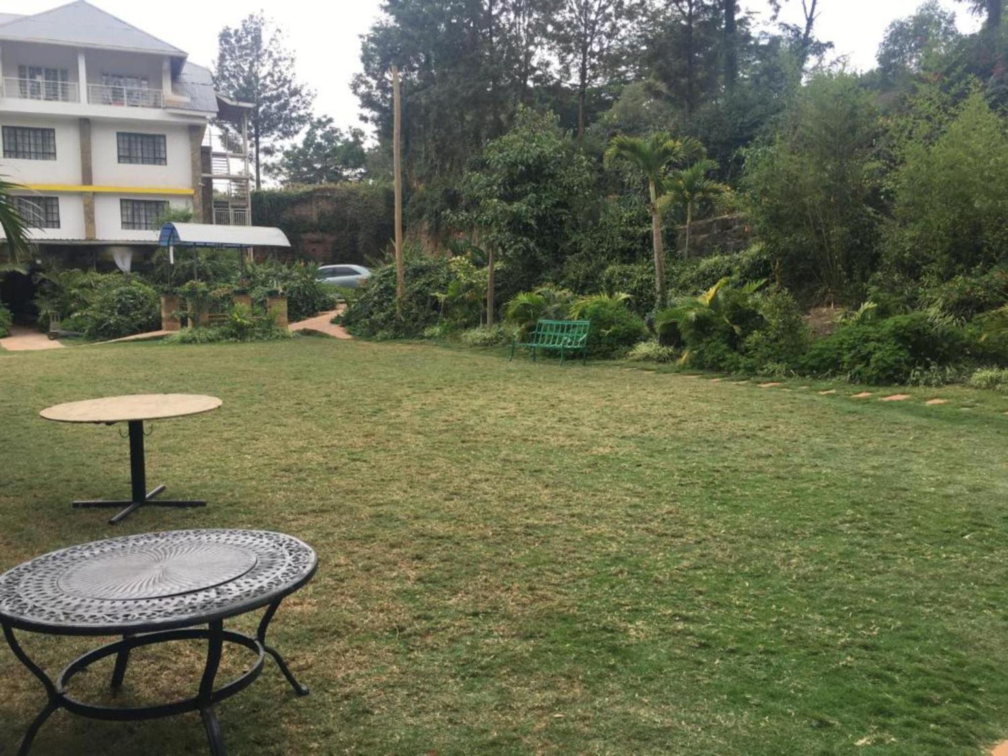 Tobriana Hotel Nairobi Buitenkant foto