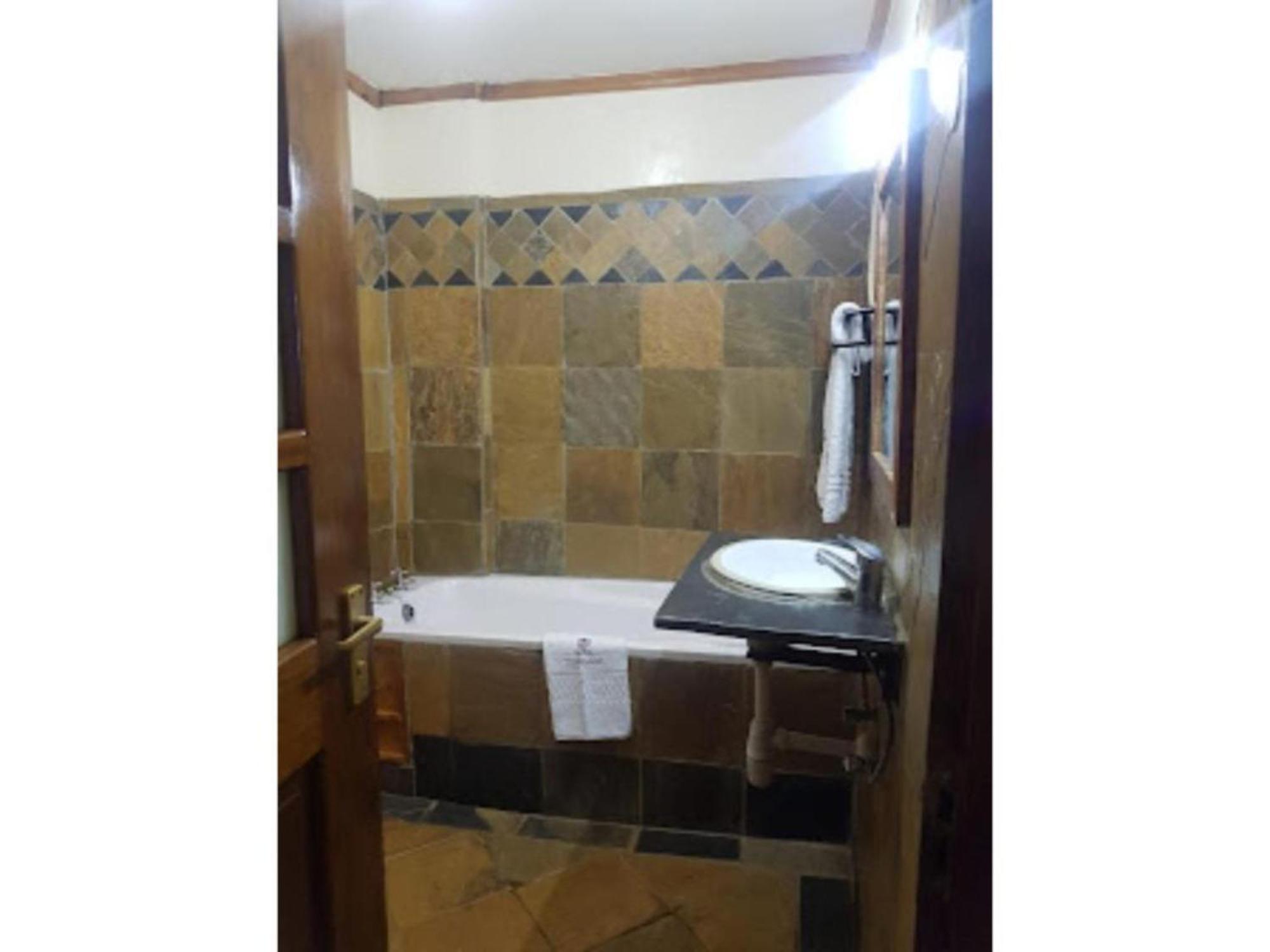 Tobriana Hotel Nairobi Buitenkant foto